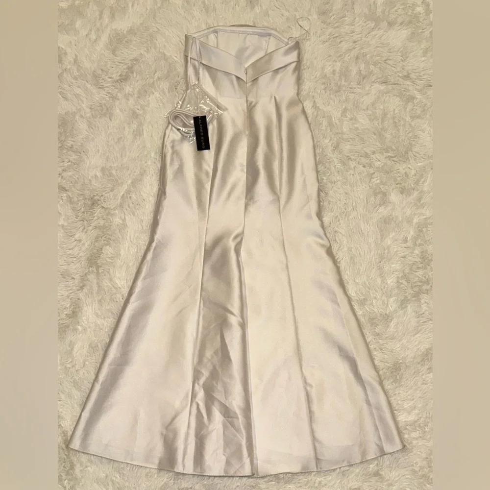 NEW Alfred Sung Strapless Ivory Satin Trumpet Gown SZ 6 - Picture 9 of 10